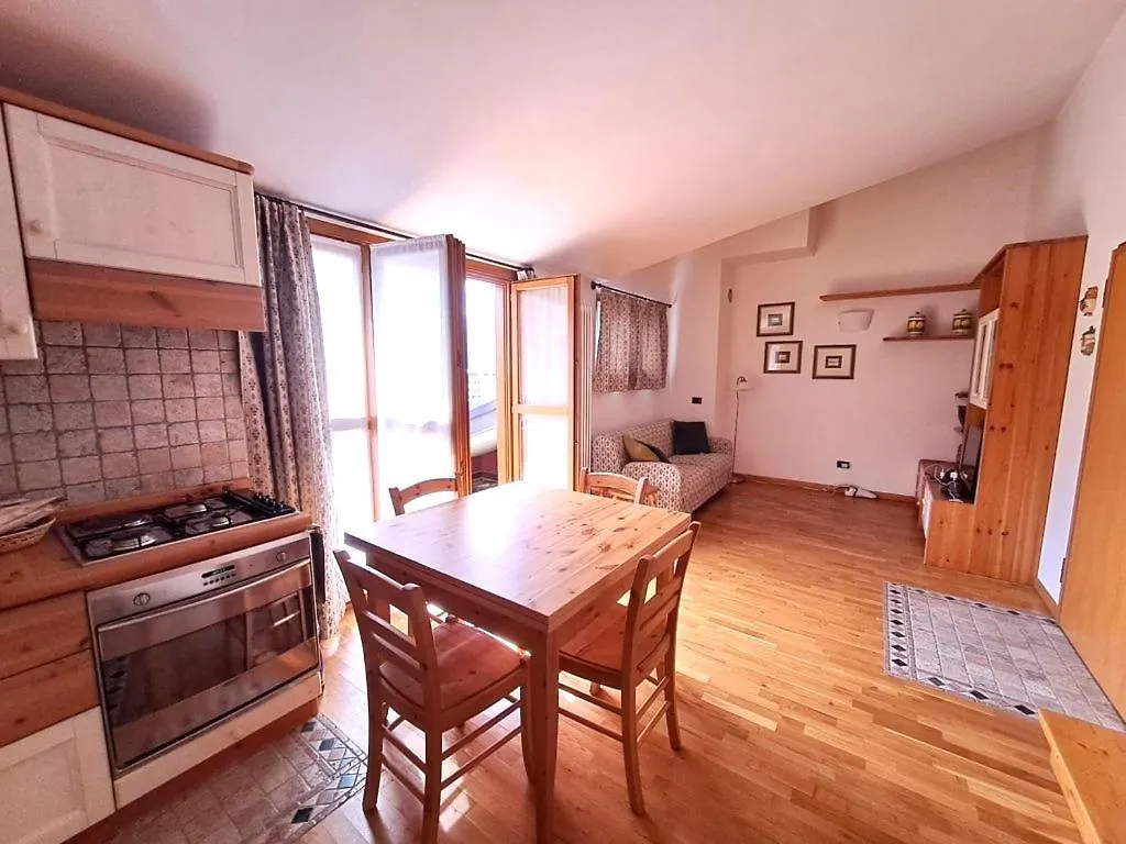 키에사인발마렌코 Luminoso Bilocale Con Terrazzo Vista Panoramica 아파트