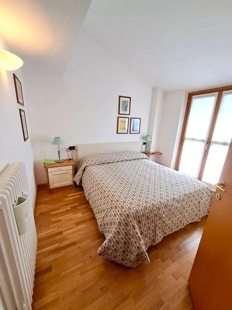 키에사인발마렌코 Luminoso Bilocale Con Terrazzo Vista Panoramica 아파트