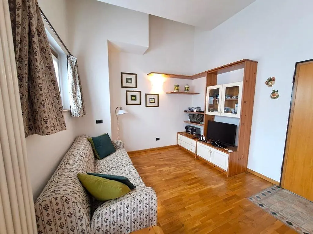 Luminoso Bilocale Con Terrazzo Vista Panoramica Apartment Chiesa in Valmalenco